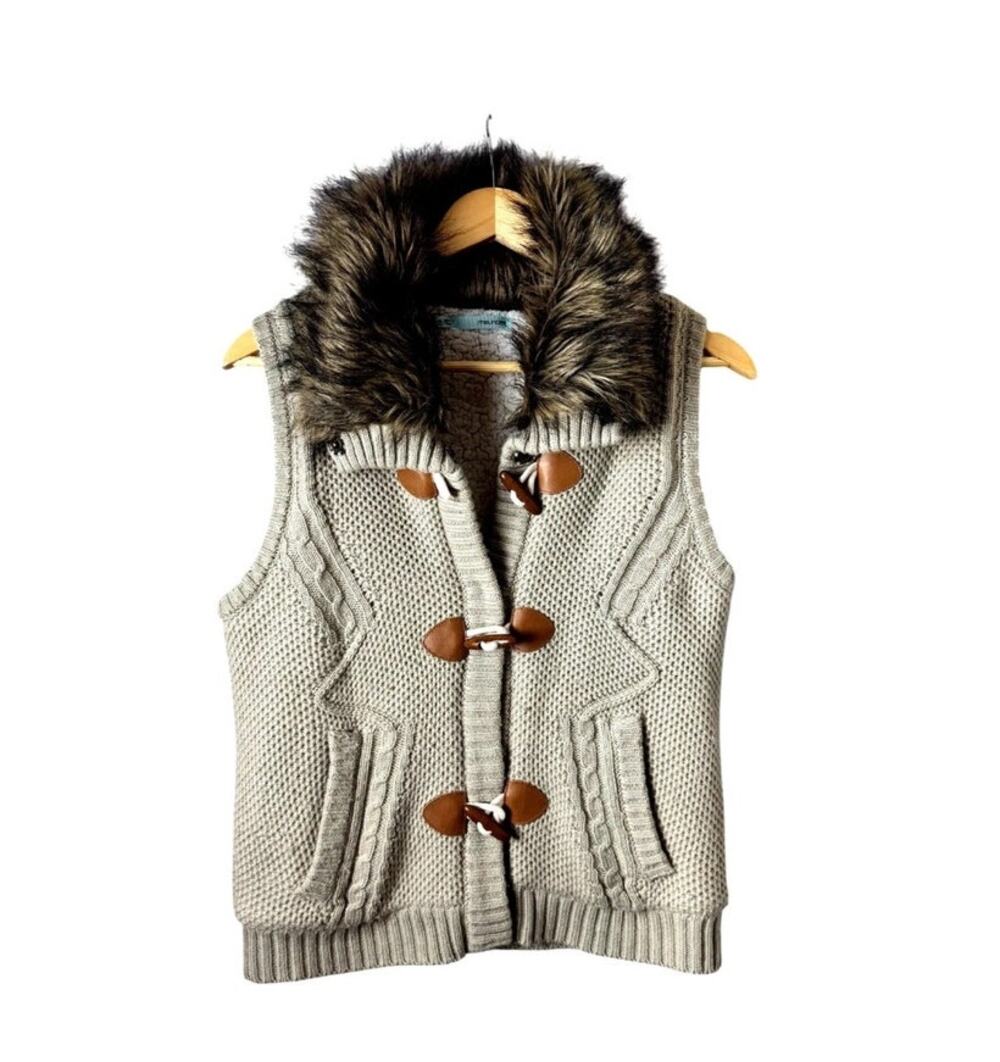 Maurices Cableknit Vest Faur Fur Sherpa Lined Toggle Button Womens Med Tan Y2K